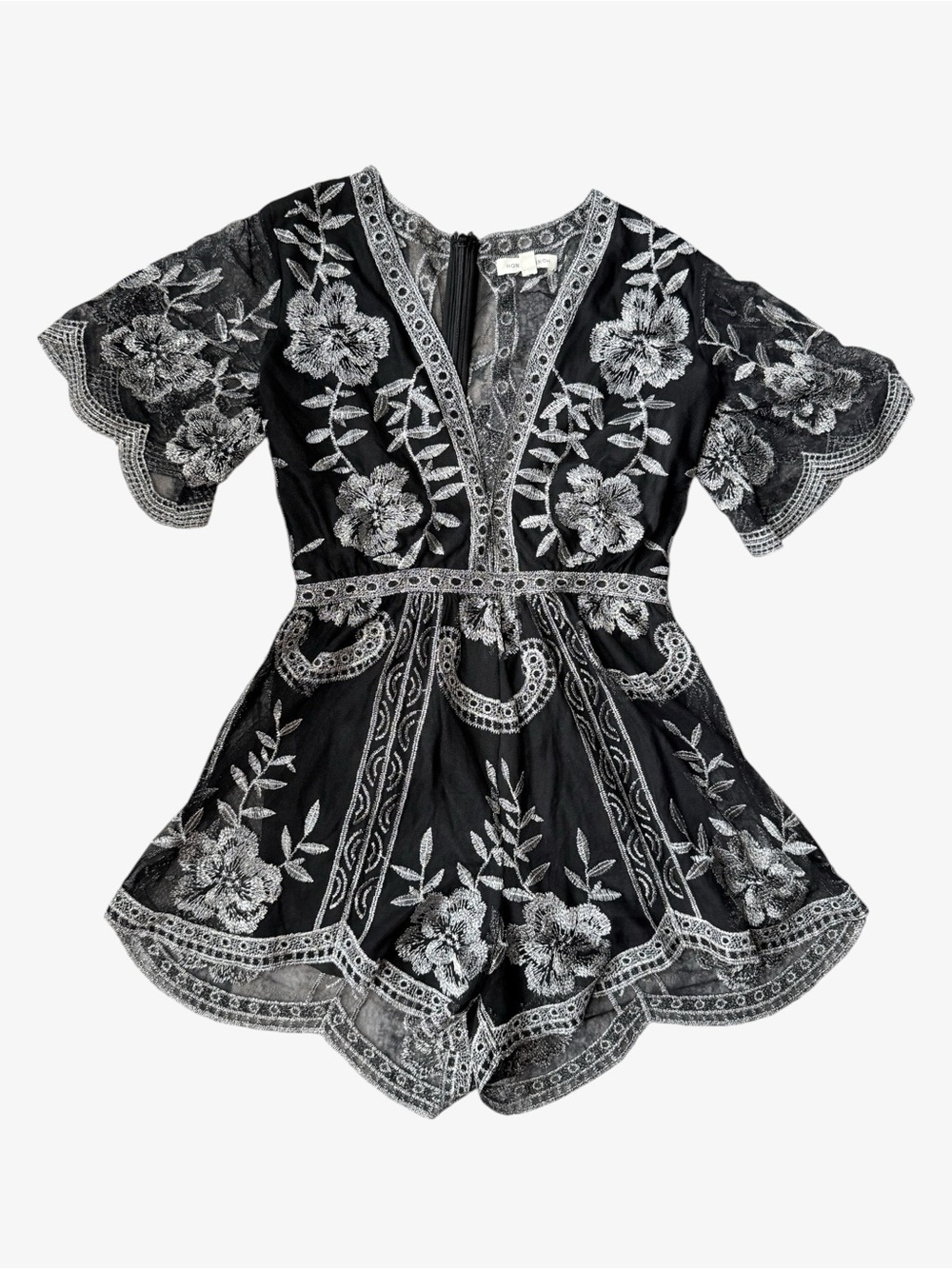HoneyPunch Boho Hippie Romper Black Scalloped Silver Embroidered Medium